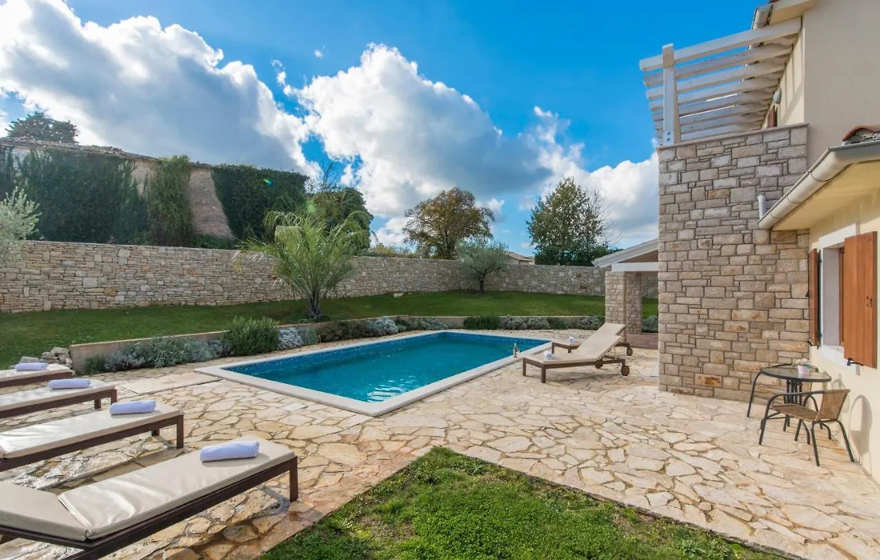 Villas Adagio Rojnići
