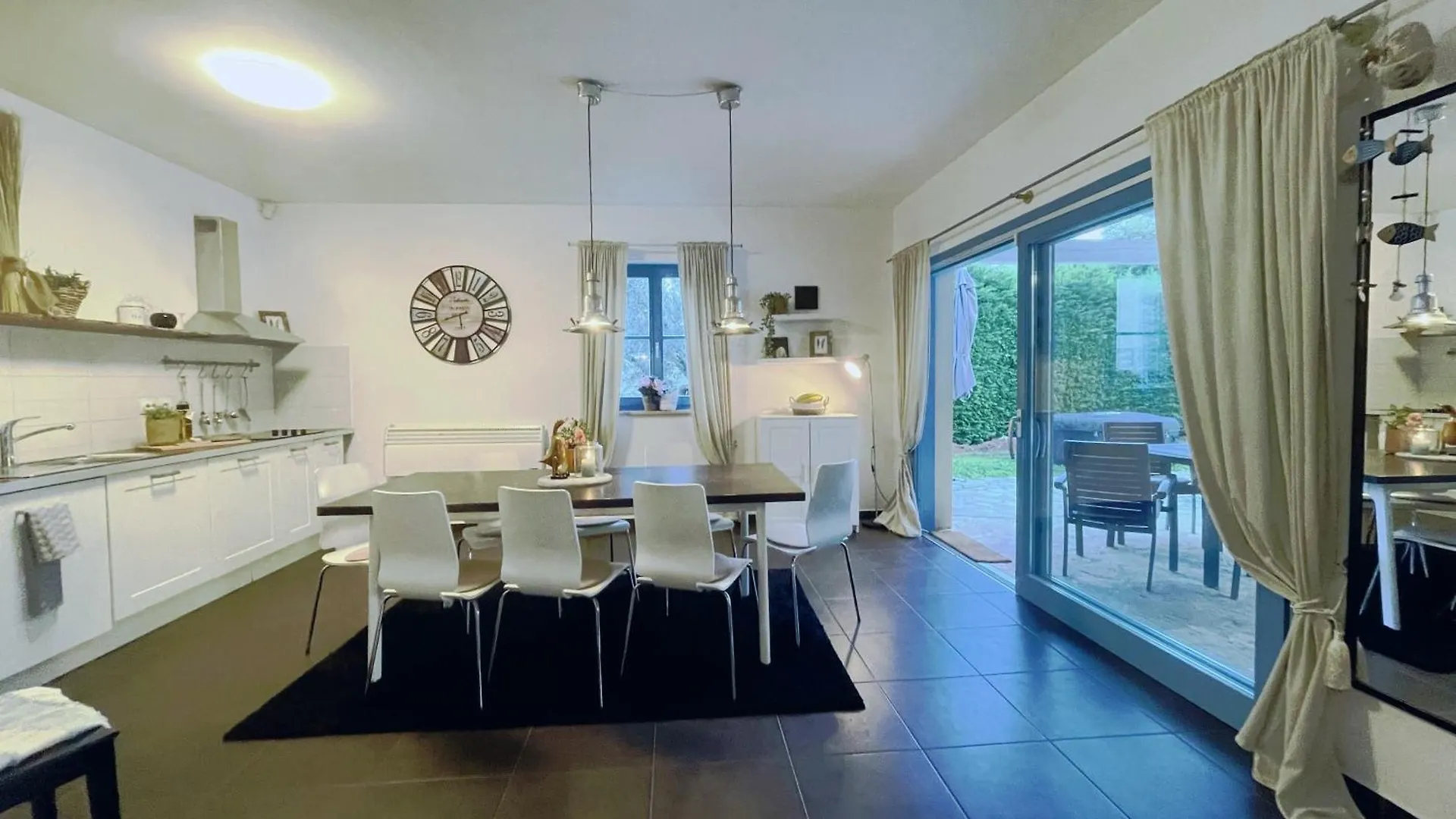 Villas Adagio Rojnici 0*,  Хорватия